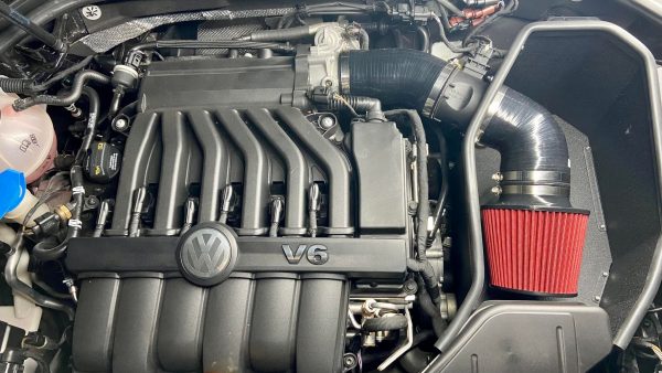 CTS Turbo MK5 R32 Air Intake System - Image 2
